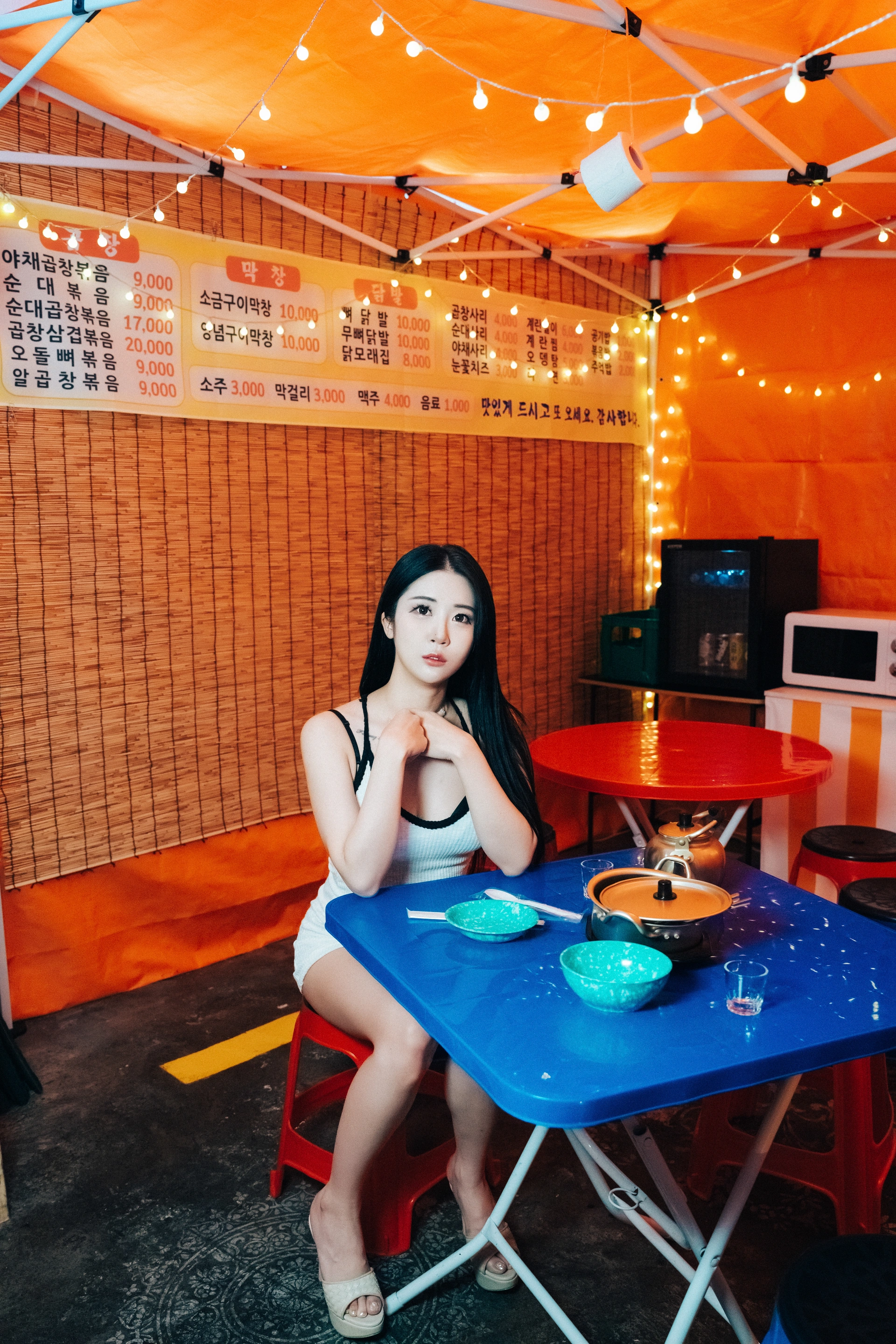 Bomi (보미) - NO.77 [Loozy] Street Stall 1