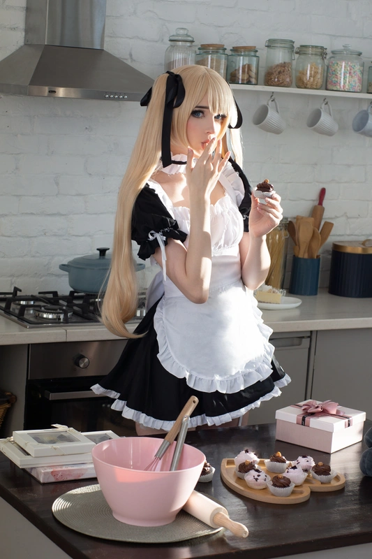 Marie Rose - candy ball